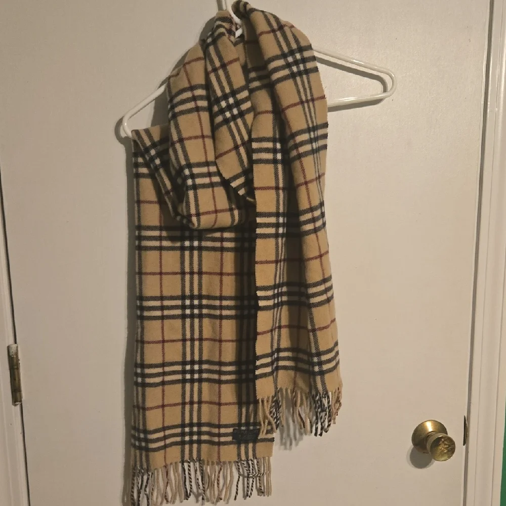 Burberry Beige and Black Wool Scarf